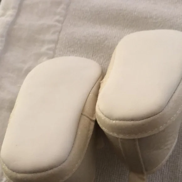 Carters - Picture 5 of 6